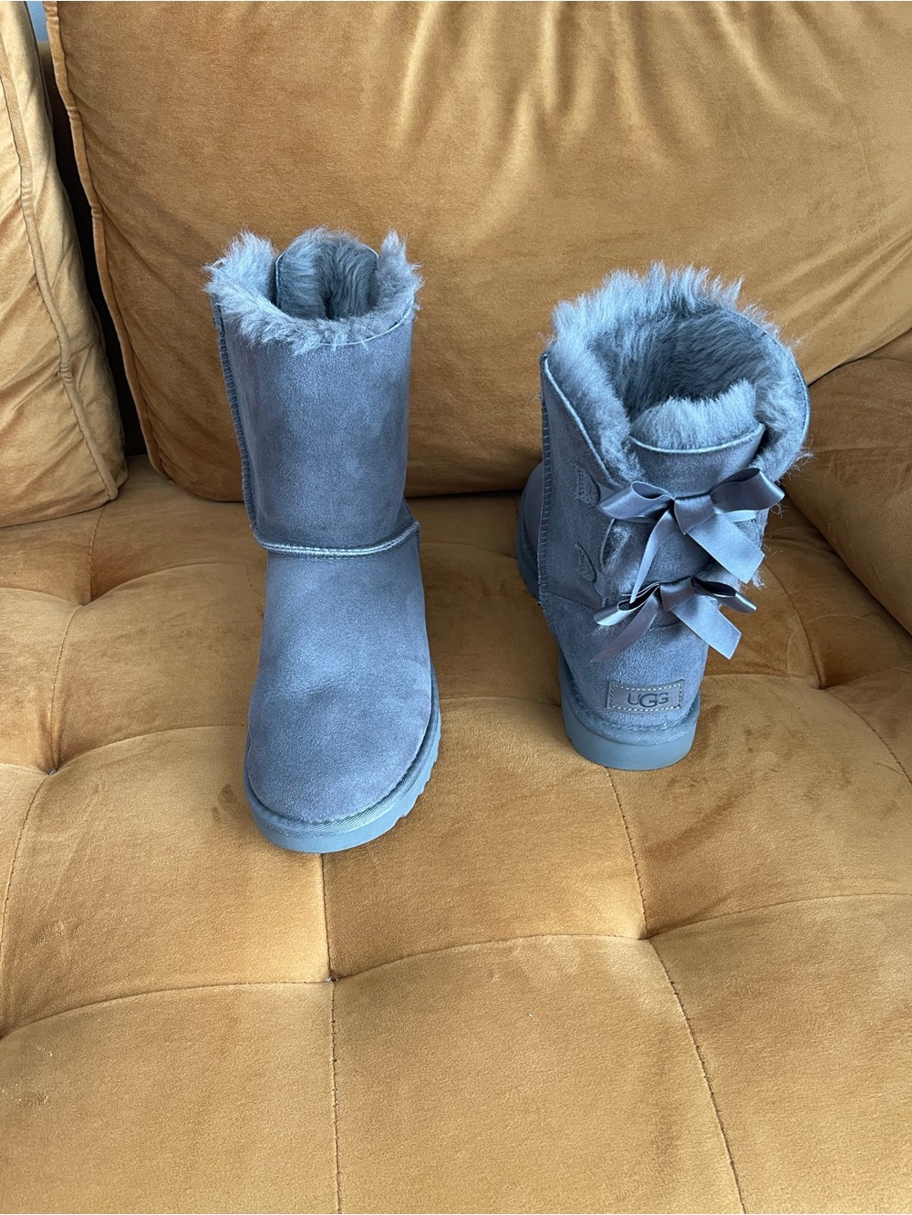 UGG Women Classic Bow Grey Suede Shearling Boots
